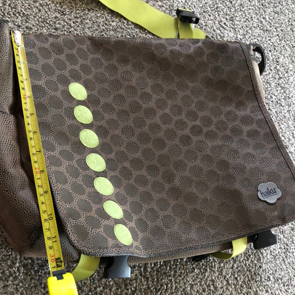Haiku messenger bag
